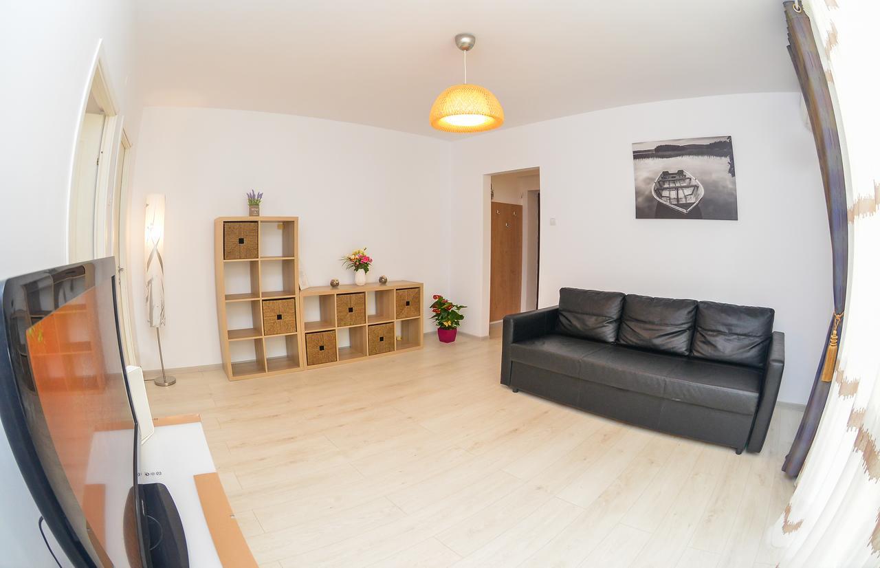 University Square Accommodation Βουκουρέστι Εξωτερικό φωτογραφία