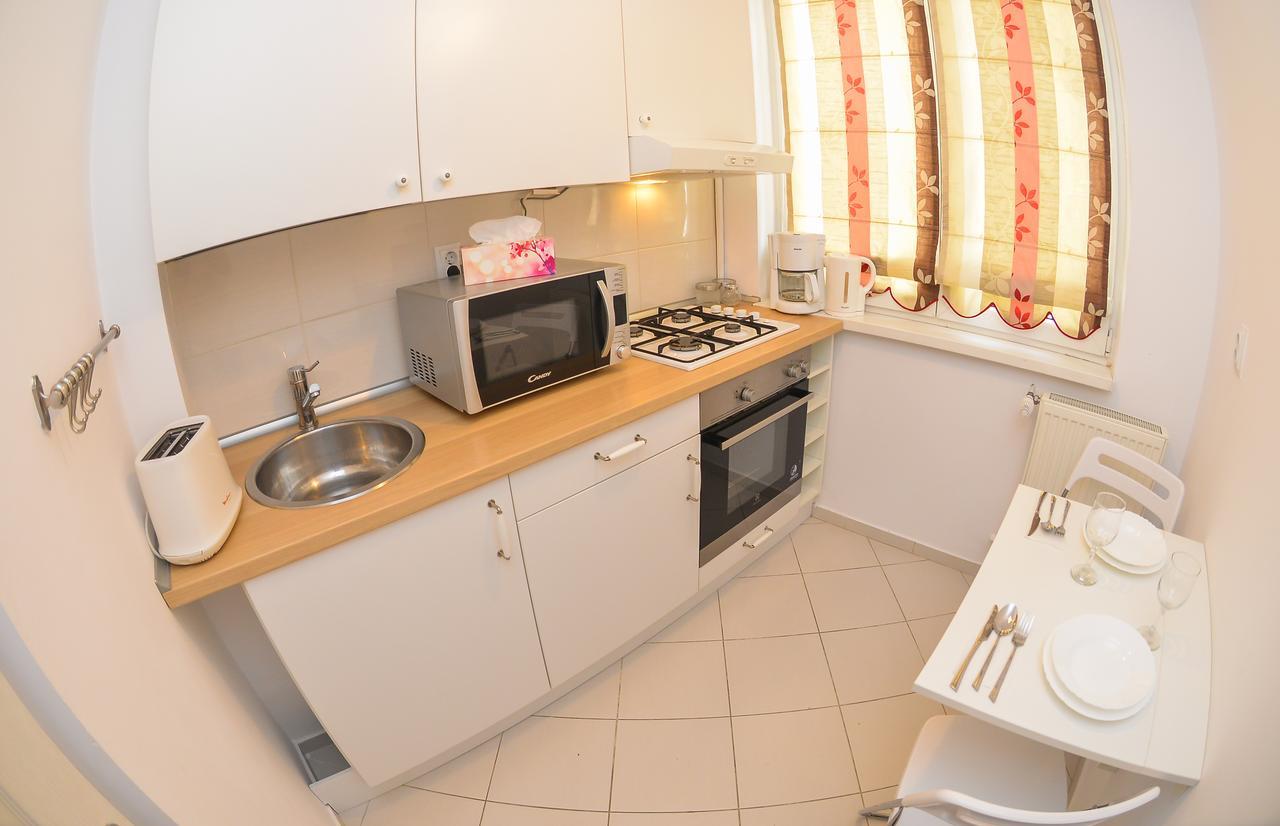 University Square Accommodation Βουκουρέστι Εξωτερικό φωτογραφία