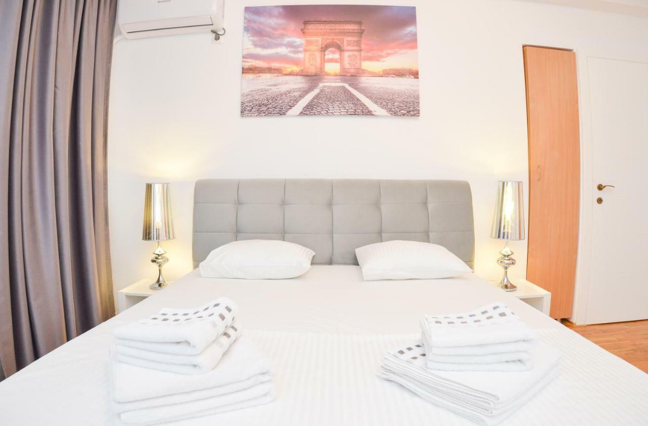 University Square Accommodation Βουκουρέστι Εξωτερικό φωτογραφία